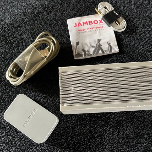 Jawbone Mini Jambox Bluetooth Portable Speaker System Gray Hex-tested & working - Picture 2 of 7
